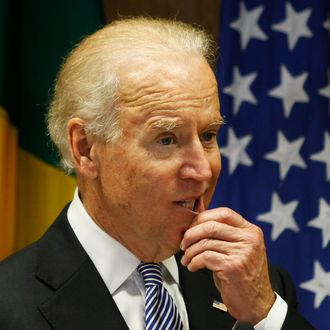 79e215e4b15cf998ee57f77a098a265910-17-joe-biden.rsquare.w330.jpg
